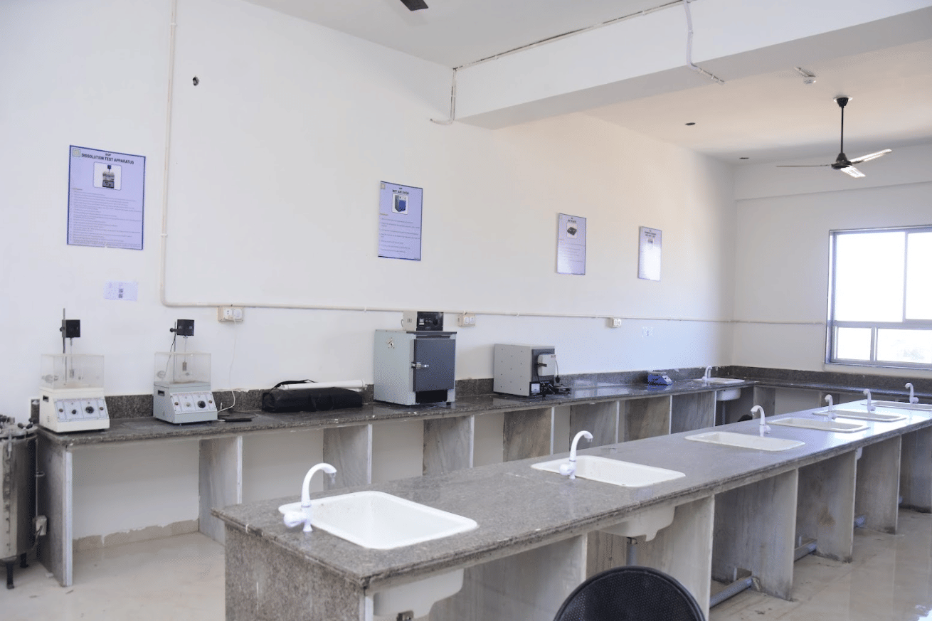 Biyani Institute of Pharmaceutical Sciences Jaipur Science Lab photo 17